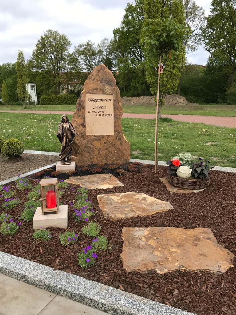 Simon_Sandmann_Steinmetz_Doppelgraeber_Sandsteine-09